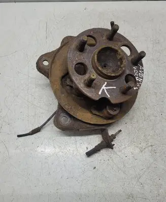 Toyota Avensis Verso Rear wheel hub spindle/knuckle 