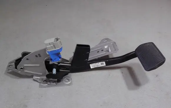 Ford Focus Brake pedal BV612467HB