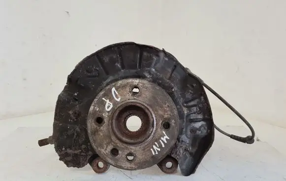 Mini One - Cooper Cabrio R52 Front wheel hub spindle knuckle