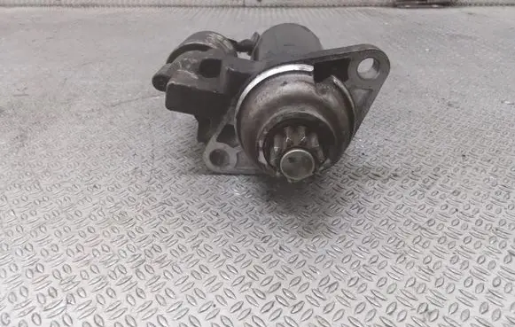 Volkswagen Polo Starter motor