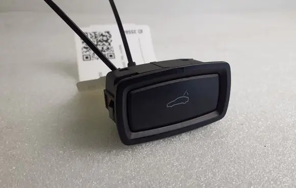 Porsche Panamera (970) Tailgate/boot open switch button 7PP959832F 10002463
