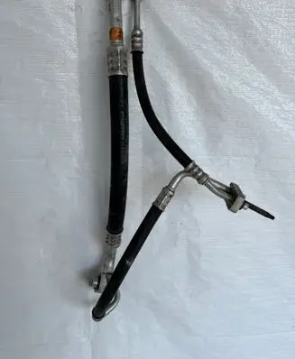 Opel Meriva B Air conditioning (A/C) pipe/hose 13265840