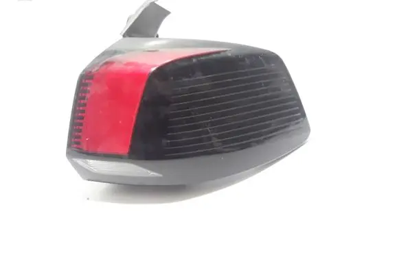Peugeot 5008 Rear/tail lights 9811028180