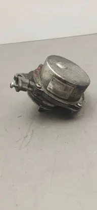 BMW 3 E90 E91 Vacuum pump 7791232 700437012