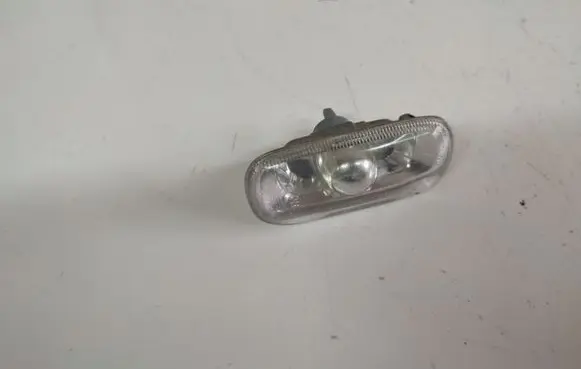 Audi A4 S4 B6 8E 8H Front fender indicator light 8E0949127