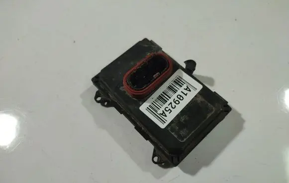 Skoda Superb B6 (3T) Headlight ballast module Xenon 8U0941329