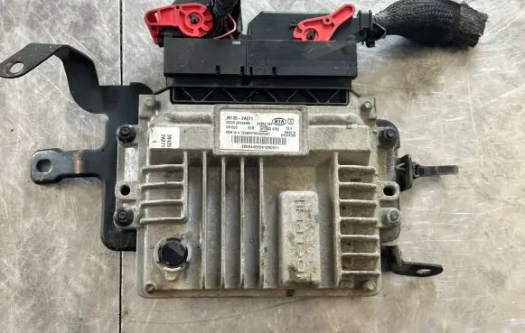 KIA Rio Engine control unit/module 391302A271