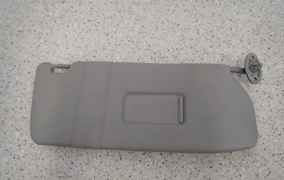 Sun visor