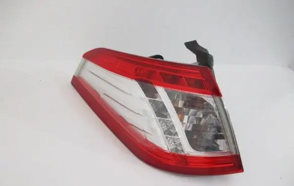 Peugeot 508 Rear/tail lights 9686779580