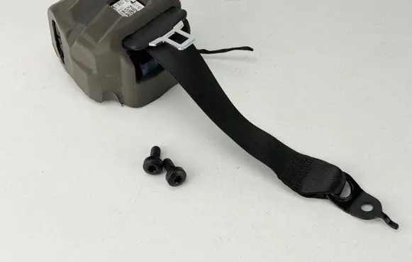 BMW i4 Rear seatbelt 5A0C301 0589P1000277