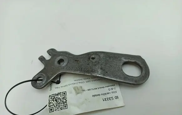 Mercedes-Benz E W212 Engine mounting bracket A6512230741