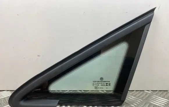 Volkswagen Golf VIII Front triangle window/glass 5H0845411K