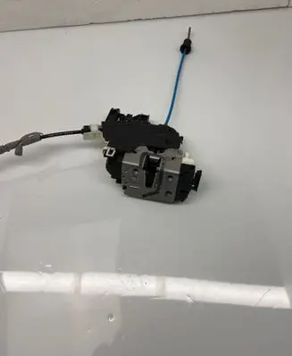 Mercedes-Benz E W213 Loading door lock ZGS010