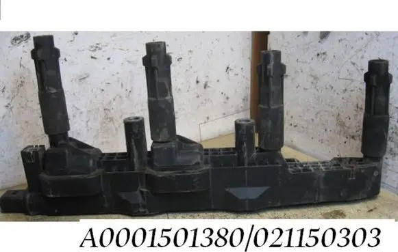 Mercedes-Benz A W168 High voltage ignition coil A0001501380 0211503033