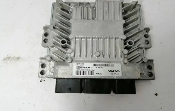 Volvo V70 Engine control unit/module 5WS40608E 31269189 50940