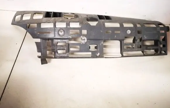 Renault Laguna II Front bumper mounting bracket g000009695
