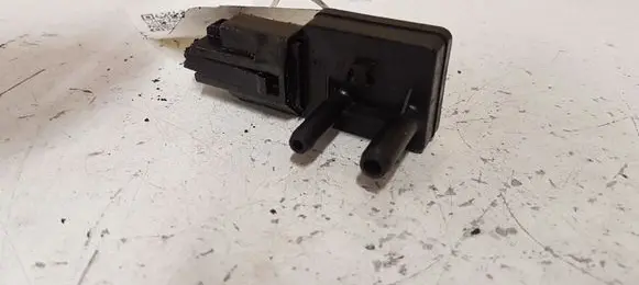 Volvo V70 Exhaust gas pressure sensor 30785486AA 081910835201 6G9N5L200AP