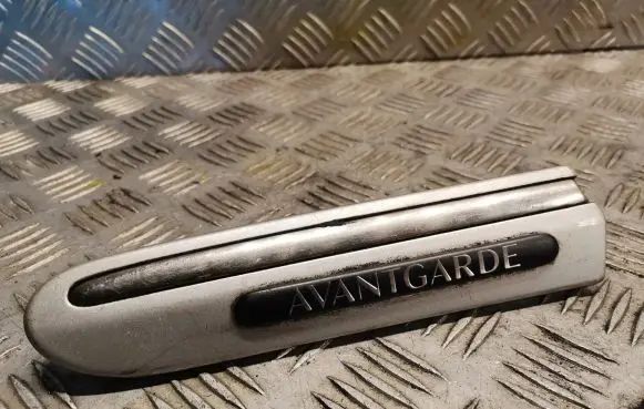 Mercedes-Benz C W203 Fender grill 2036904762