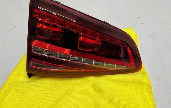 Volkswagen Golf VII Tailgate rear/tail lights 5G0945307F