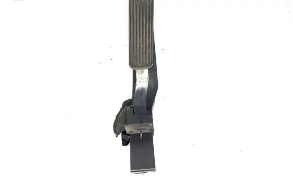 Mercedes-Benz E W211 Accelerator throttle pedal 2113000404