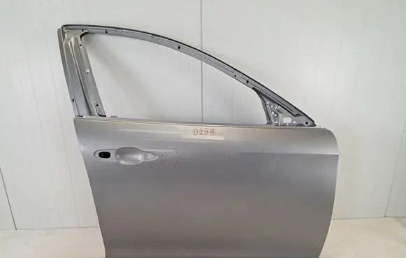 Alfa Romeo Giulietta Front door D258