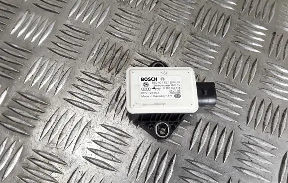 Audi A4 S4 B7 8E 8H ESP acceleration yaw rate sensor 8E0907637B 0265005618