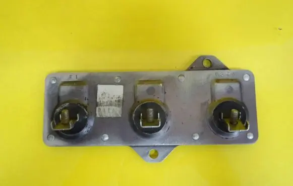 Audi 80 90 S2 B4 Coolant fan relay 8A0959493