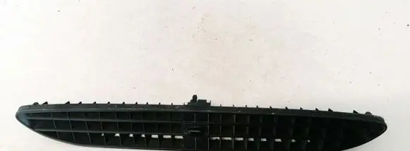 Audi A6 S6 C5 4B Dash center air vent grill 4B0819635