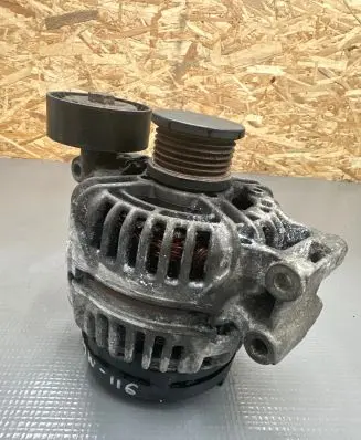 BMW 1 E81 E87 Generator/alternator 7532968 7532964 0124325116