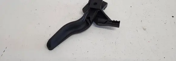 Opel Zafira B Engine bonnet (hood) release handle 218186591