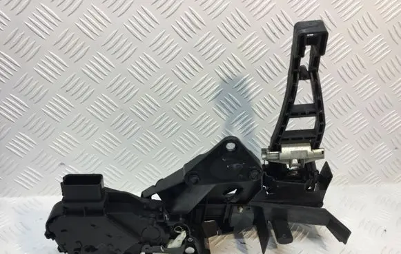 Ford Focus Front door lock 3M5AR218112MT
