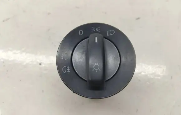 Volkswagen Golf VI Light switch 1K0941431Q 04068503