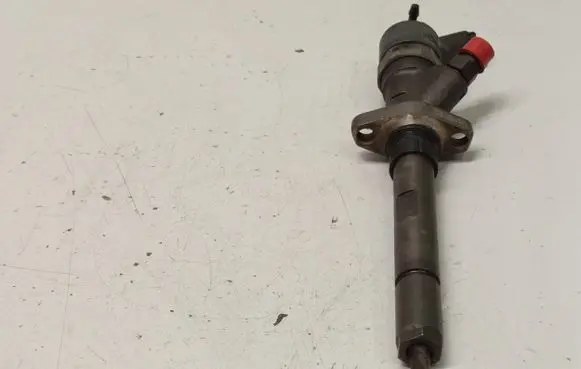 Peugeot 607 Fuel injector 0445110036 9637277980