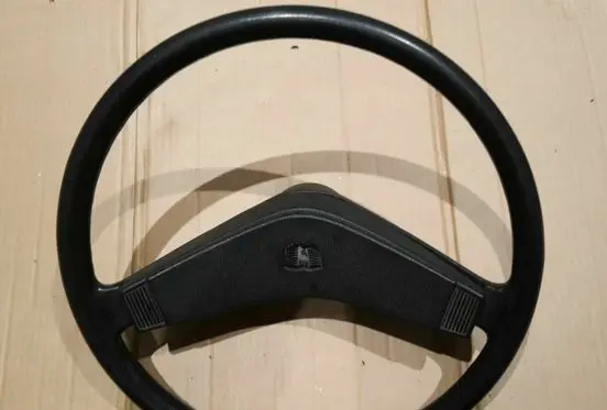Volkswagen Jetta I Steering wheel 171419655A 171419669K