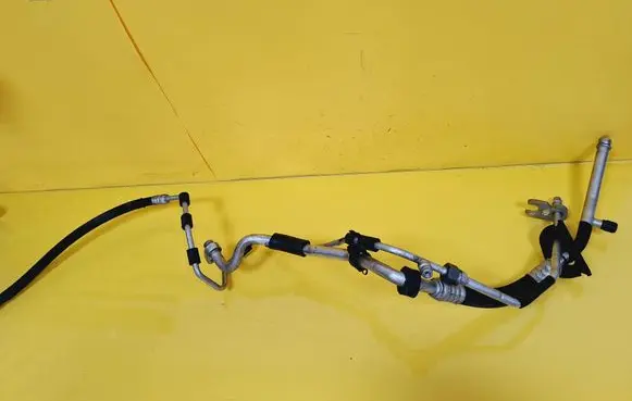 Audi A4 S4 B6 8E 8H Air conditioning (A/C) pipe/hose 8E1260712L