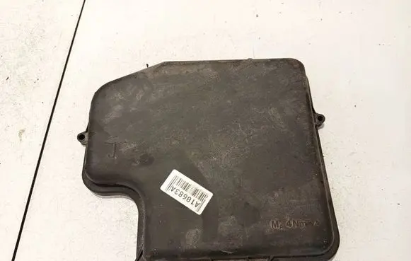 Volkswagen PASSAT B5.5 Fuse box cover 8d1907613a