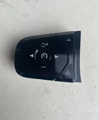 Volvo XC90 Steering wheel buttons/switches 31443498 17AU030