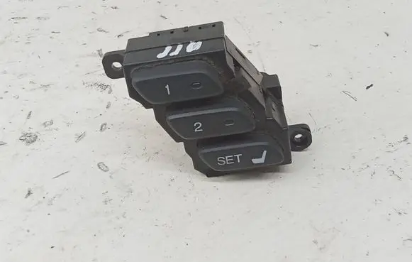 Honda Accord Seat memory switch M38025