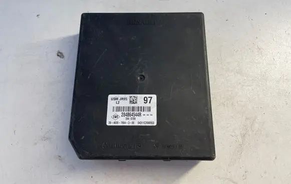 Renault Scenic III - Grand scenic III Fuse module 284B64544R 04311C2000553 SW0709