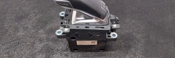 Peugeot 3008 II Gear shifter/selector 98270885DX 10010776905