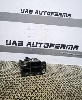 Renault Clio IV Front bumper shock/impact absorber 620923103R