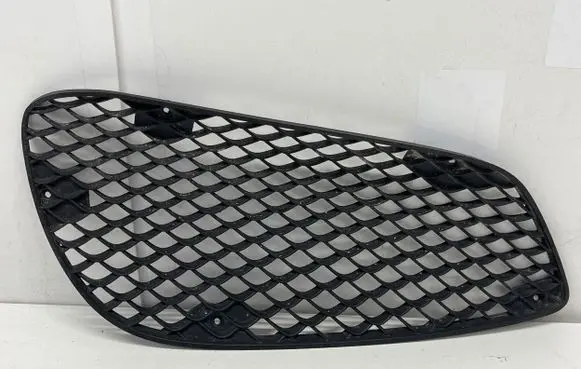 Mercedes-Benz E W212 Front bumper lower grill A2128850224
