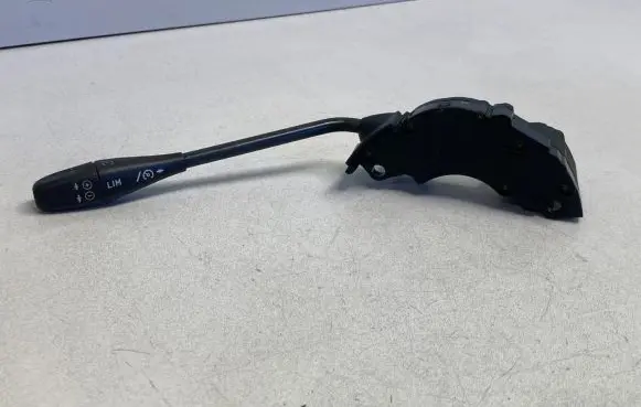 Mercedes-Benz E W211 Cruise control switch A0085452524 01311200