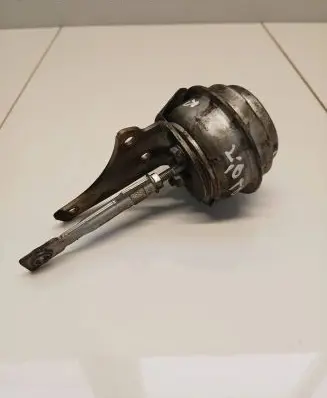 Audi A6 S6 C6 4F Turbo system vacuum part 