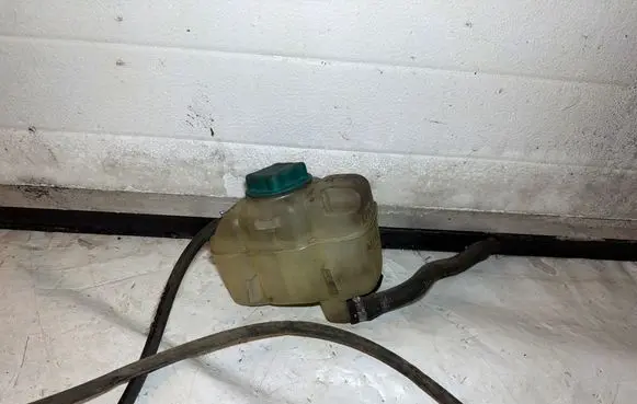 Volvo S60 Coolant expansion tank/reservoir 9445462
