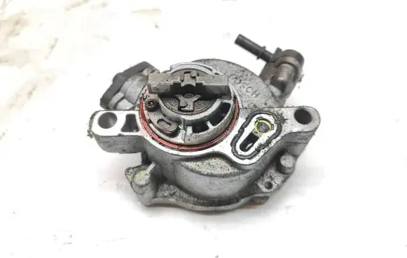 Citroen C3 Vacuum pump 9804021880