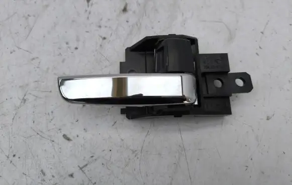Mitsubishi Outlander Rear door interior handle