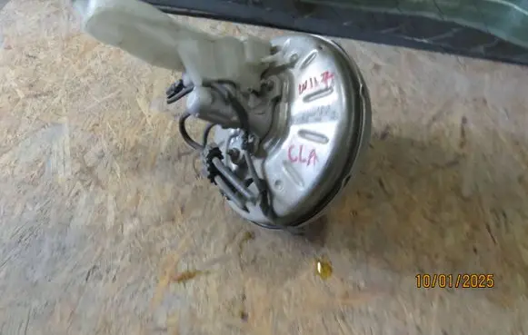 Mercedes-Benz CLA C117 X117 W117 Brake booster A2464301230 268B