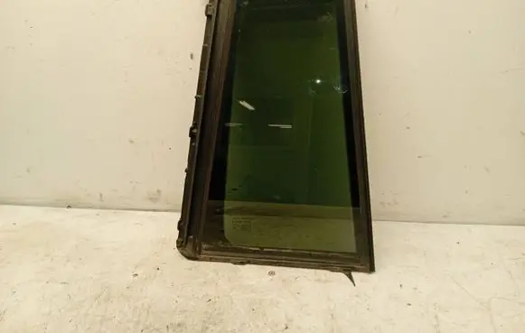 Mercedes-Benz GL X166 Rear vent window glass 43R001074 ESG70WDG49 A00645030B