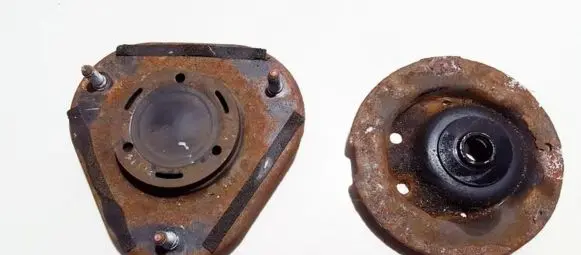 Toyota Prius (XW20) Coil spring mount 